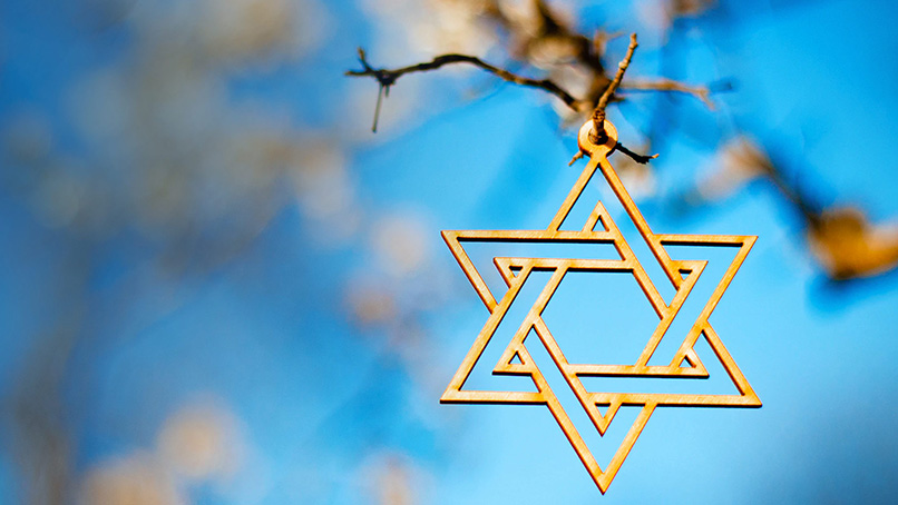Star of David placed in a tree